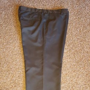 Men's khaki Dockers pants